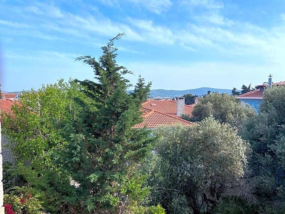 Alacati Moonbox Hotel