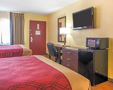 2 Double Beds Nonsmoking