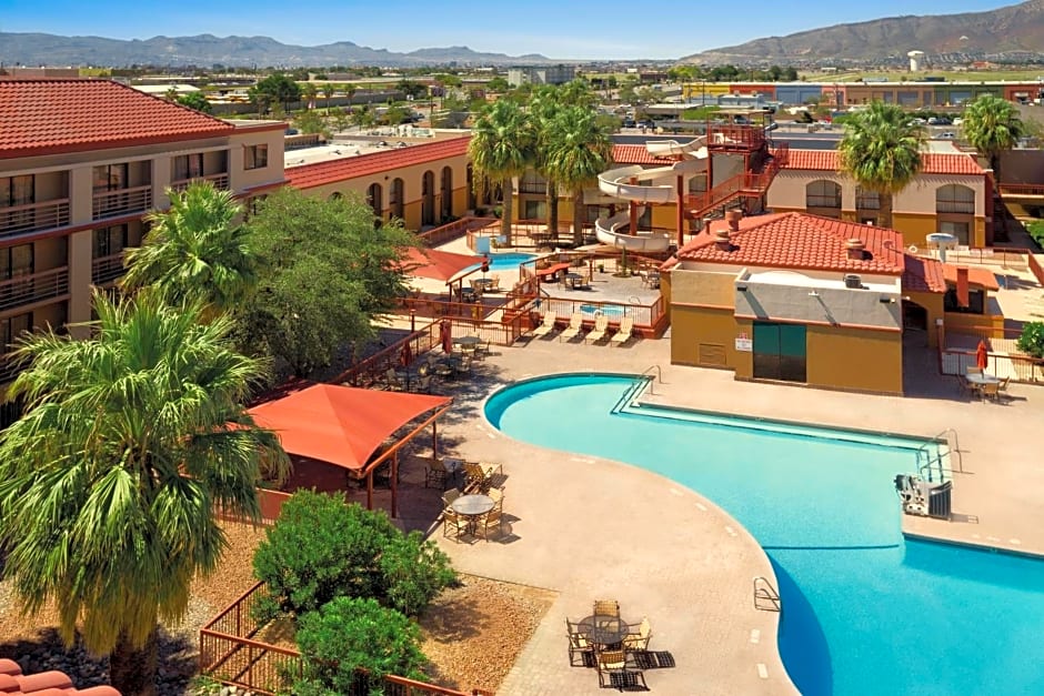 Wyndham El Paso Airport Hotel And Water Park