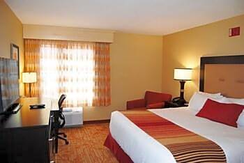 Branson Hillside Hotel