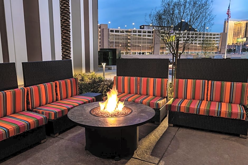Home2 Suites by Hilton Las Vegas City Center