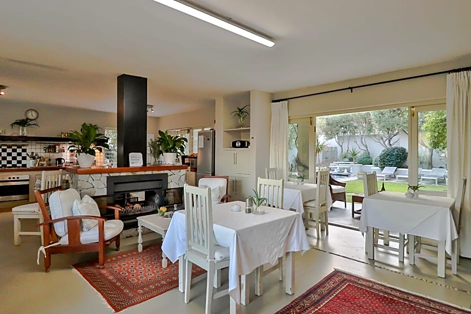 Hermanus Lodge on the Green - Solar Power