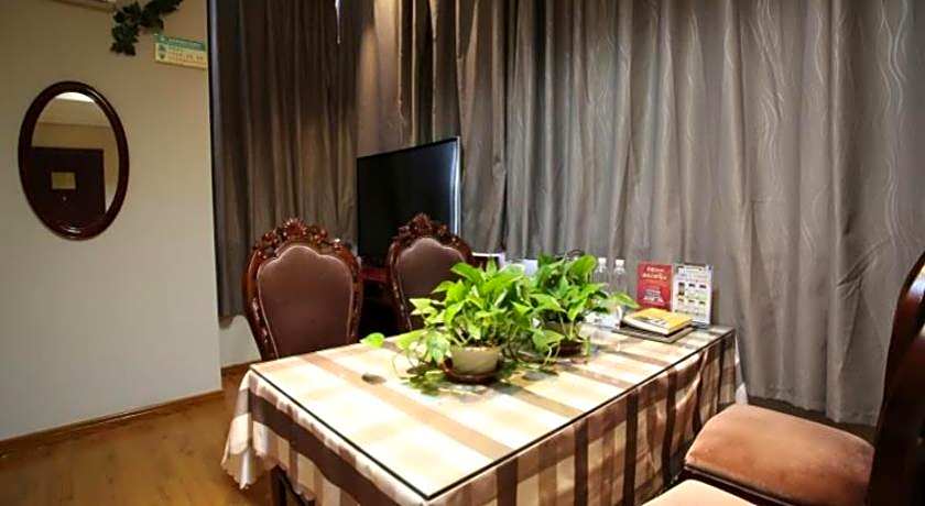 GreenTree Inn Jiangsu Wuxi Yangjian Xihu Road Express Hotel