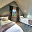 Manata Homestead & Lodge