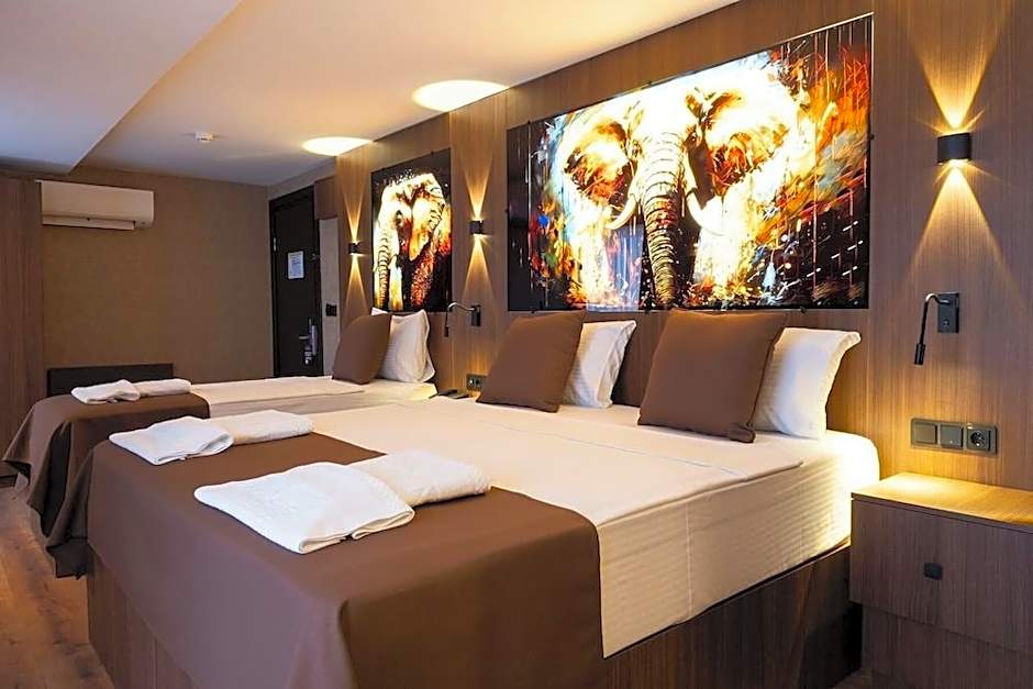 Duqqan Deluxe Hotel