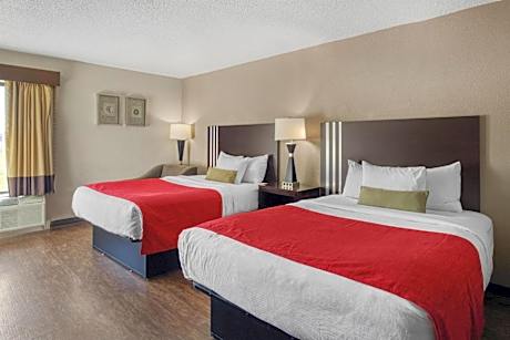 Queen Room with Two Queen Beds - Non-Smoking