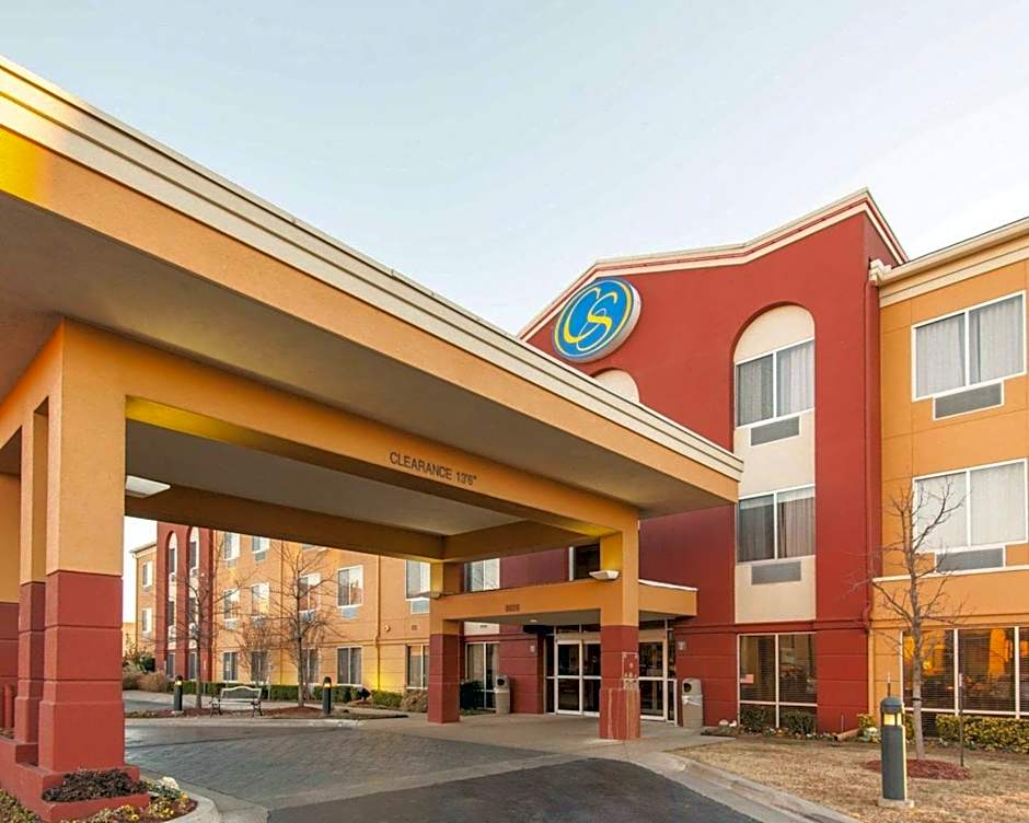 Comfort Suites Central/I-44