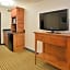 Holiday Inn Express Hotel & Suites Fredericksburg