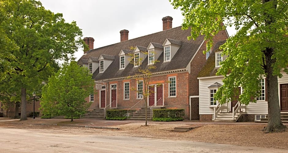 Colonial Houses, an official Colonial Williamsburg Hotel