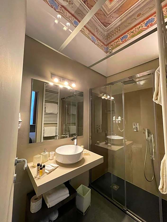 LUCUS Exclusive Bed and Breakfast