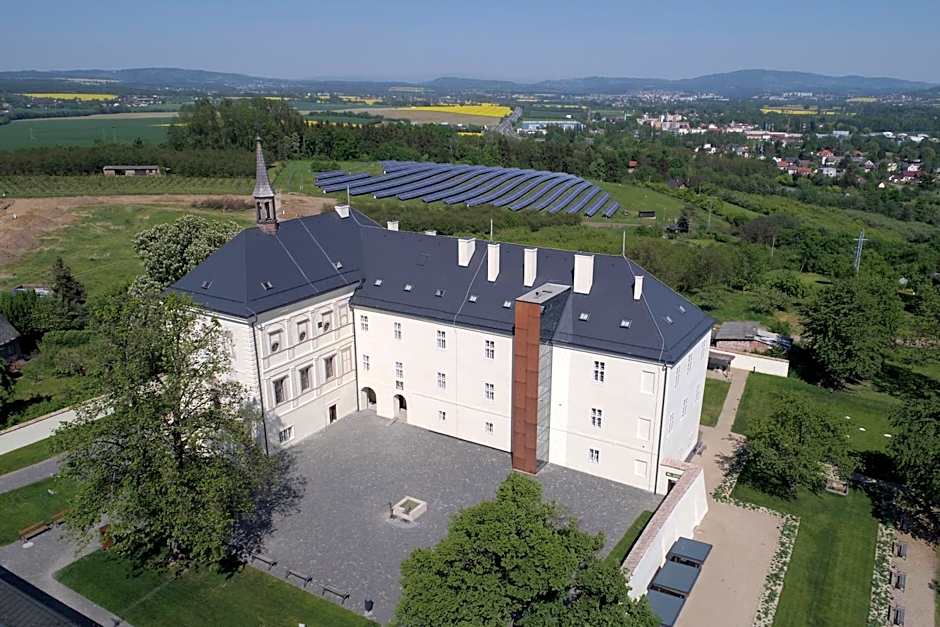 Hotel Zámek Svijany