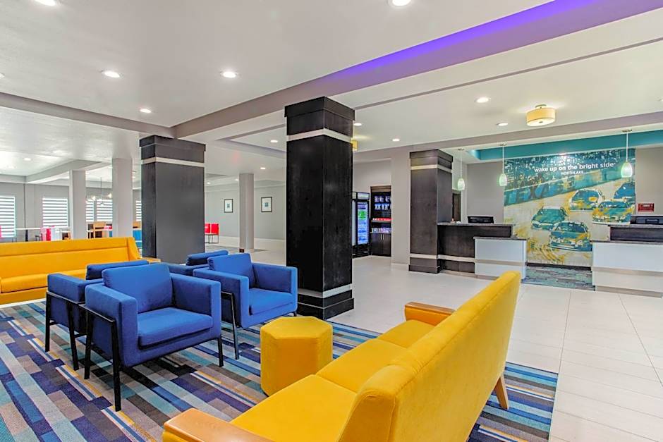 La Quinta Inn & Suites by Wyndham Northlake Ft. Worth