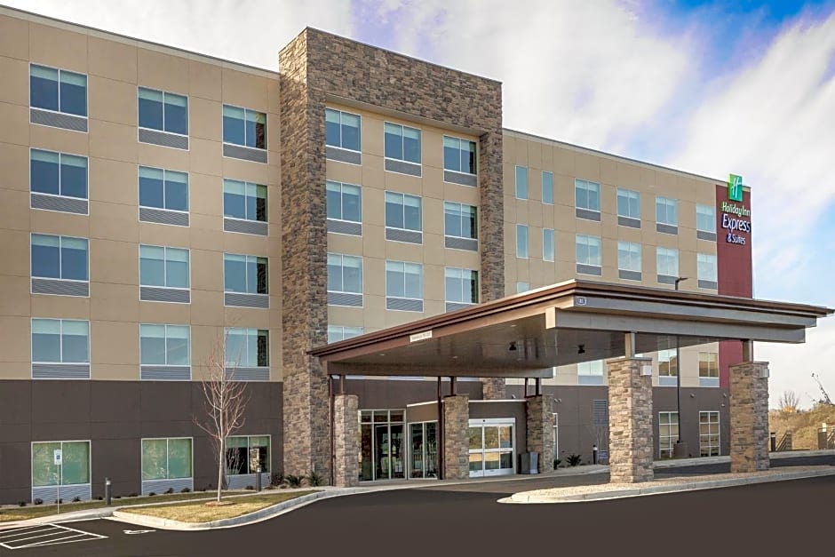 Holiday Inn Express & Suites - Hudson I-94