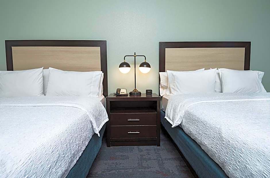 Hampton Inn By Hilton & Suites - Raleigh Downtown