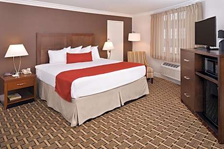 Corner King Room