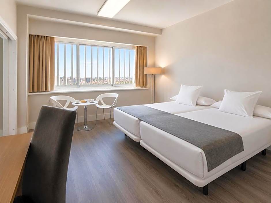 Hotel Chamartin The One