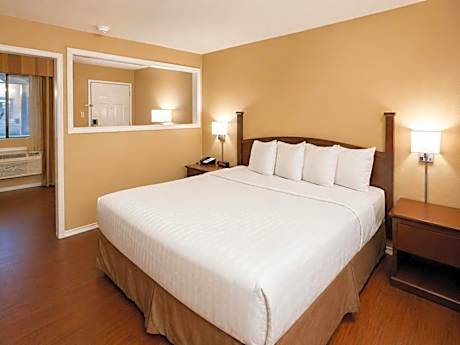 King Suite with One King Bed and Two Sofa Beds - Non-Smoking