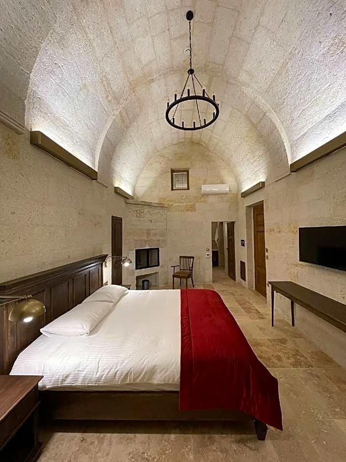 EVANTHIA CAVE SUITES