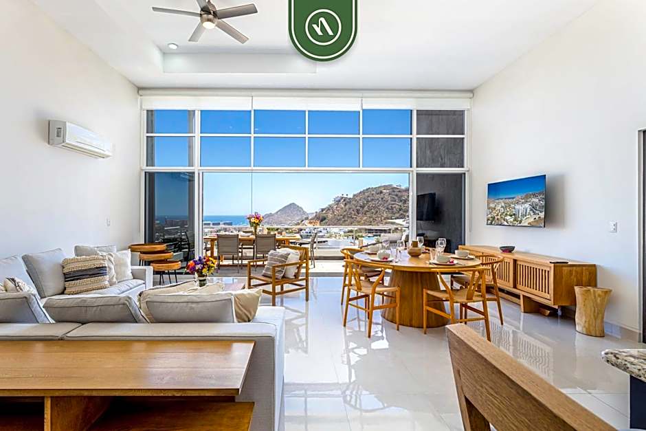 Brand New 3 BR Penthouse - Oceanview Rooftop Pool