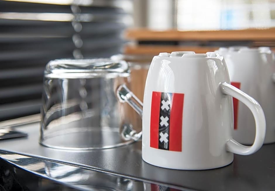 HouseBoat next to AMSTEL