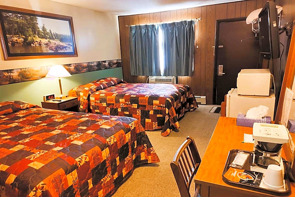 Love Hotels Voyageur by OYO at International Falls MN