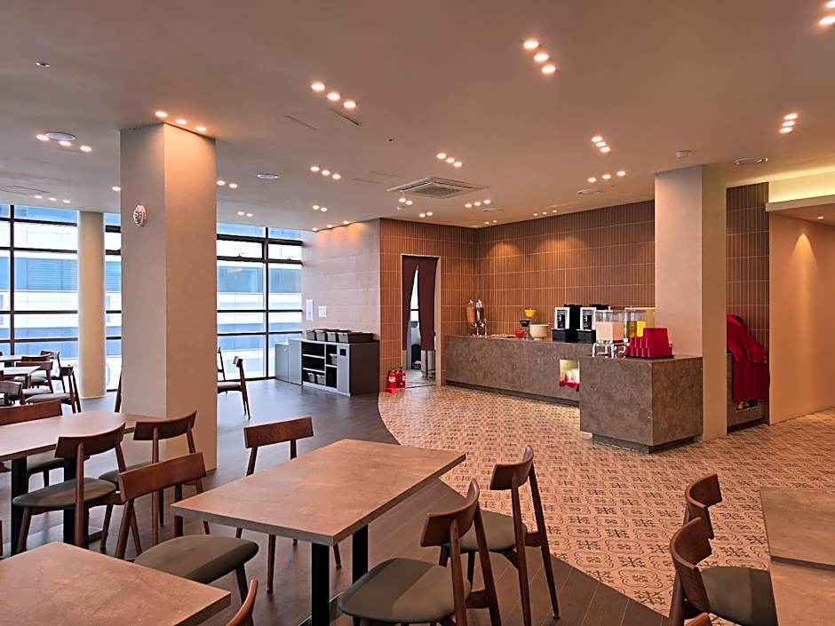 Central Seven Hotel by Kwon Busan Seomyeon