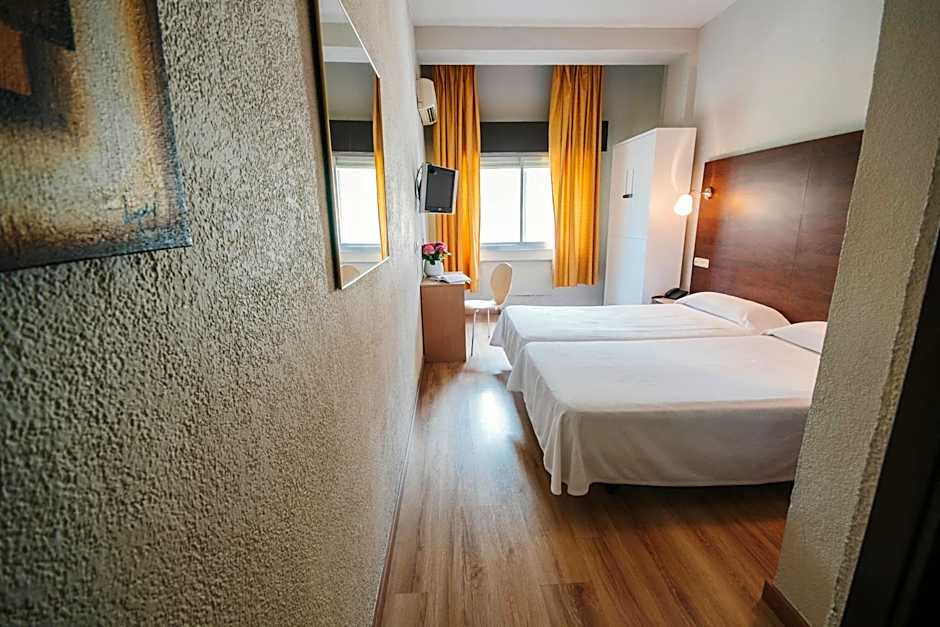 Hotel Embajador