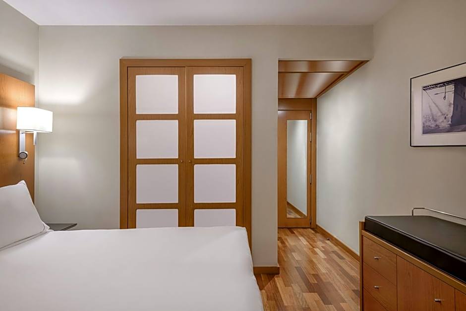 AC Hotel by Marriott Sevilla Forum