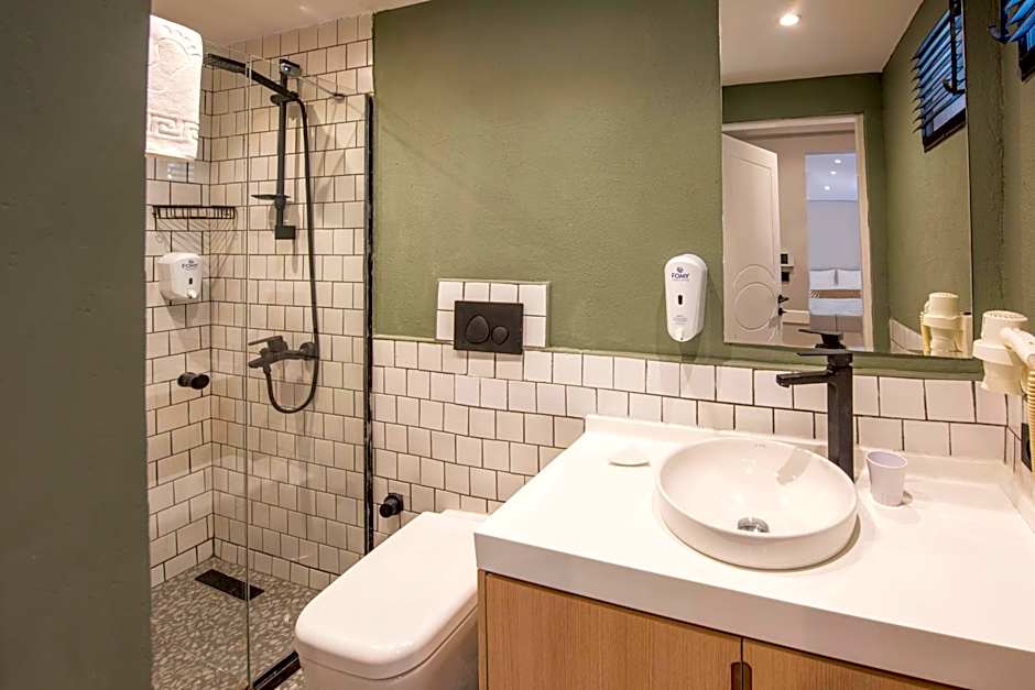 BGuest Hotel & Residence