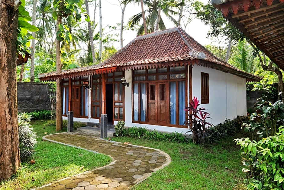 The Nalaya Hotel & Resto