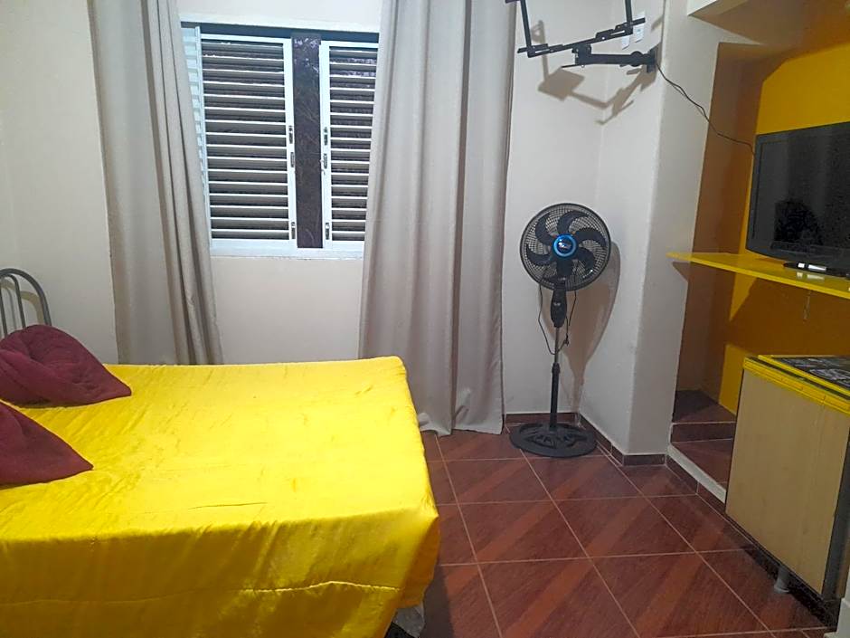 Lopez Village GuestHouse