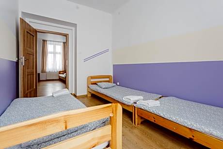 Sixtuple Room
