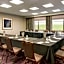 DoubleTree by Hilton St. Paul East