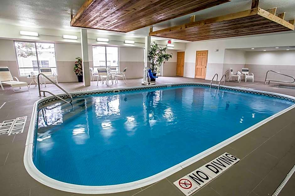 Quality Suites Near West Acres