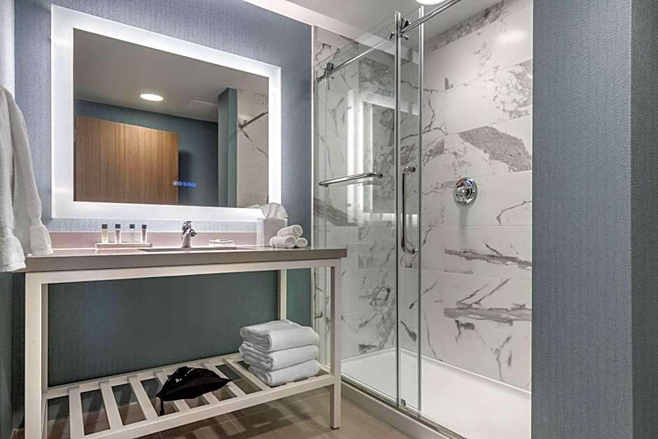 Cambria Hotel West Orange