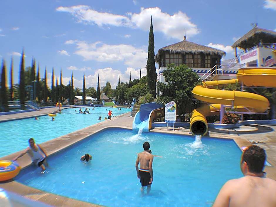 Hotel Splash Inn