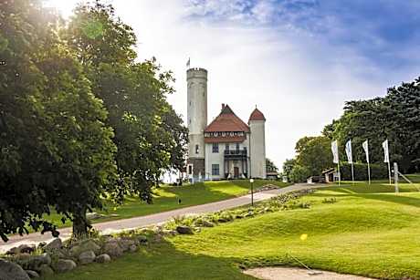 SCHLOSS RANZOW - kleines Romantik Hotel - Wellness - Golfplatz - Hochzeiten & Feiern