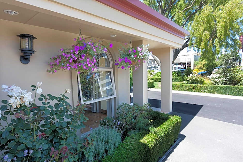 Lorenzo Motor Lodge