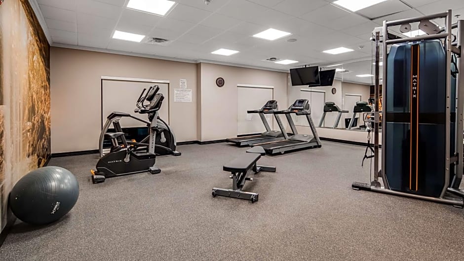 Best Western Plus Elizabethtown Inn & Suites
