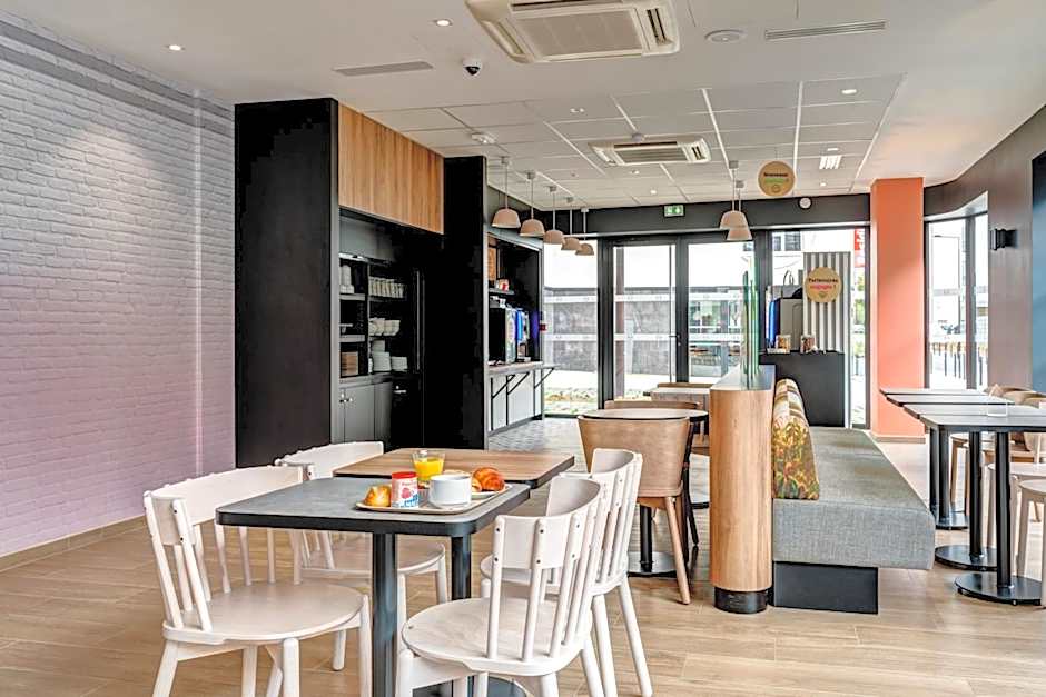 B&B HOTEL Paris Ivry Quai de Seine