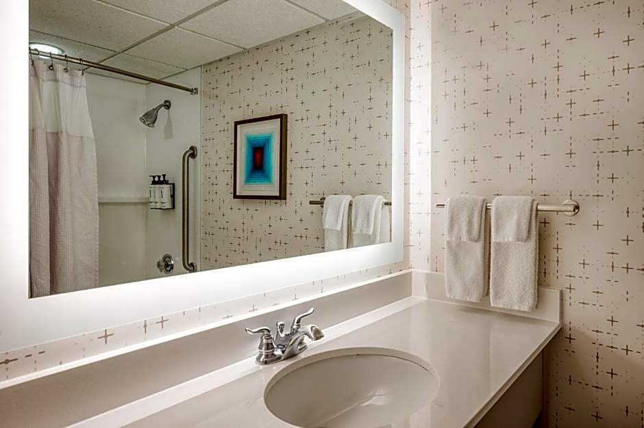 Crowne Plaza Indianapolis-Airport By IHG