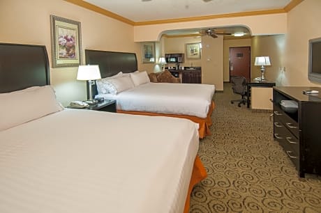 Suite Two Queen Beds