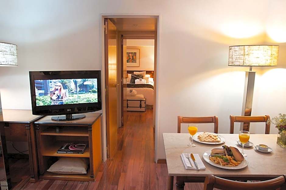 Argenta Tower Hotel & Suites