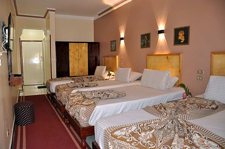 Shady Hotel Luxor