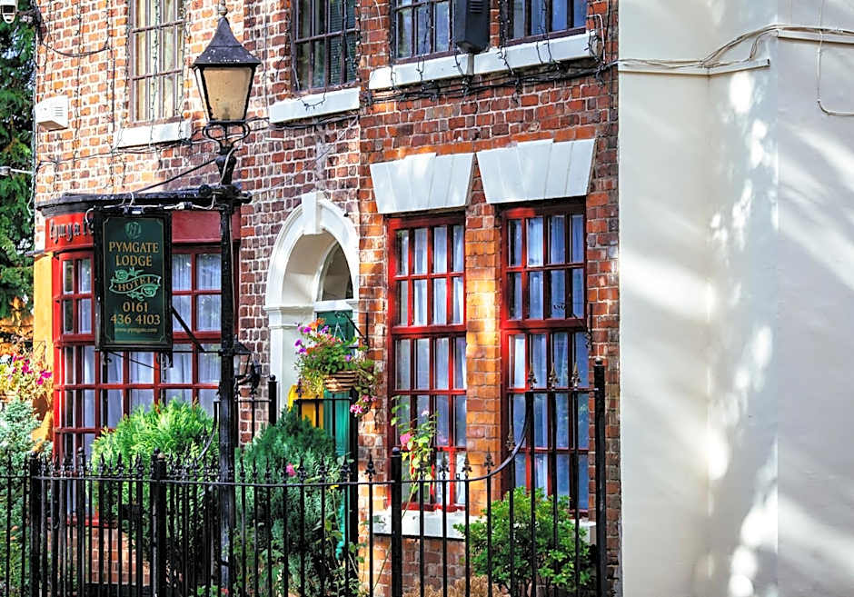 Pymgate Lodge Airport Hotel