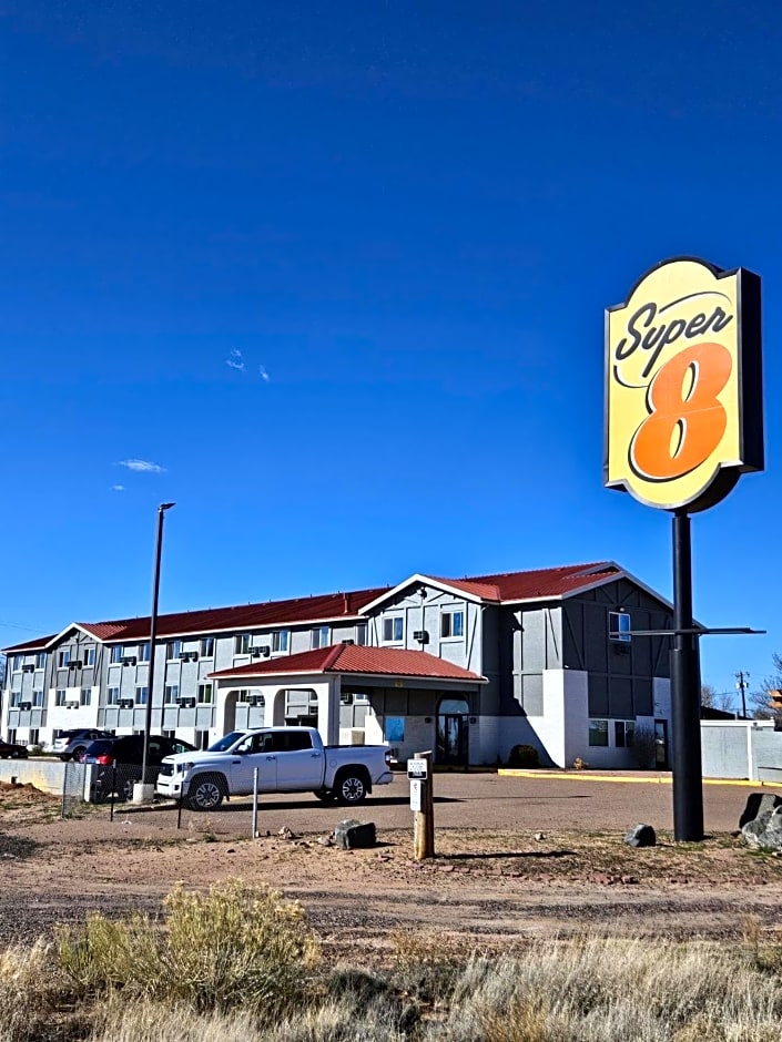 Super 8 by Wyndham Holbrook