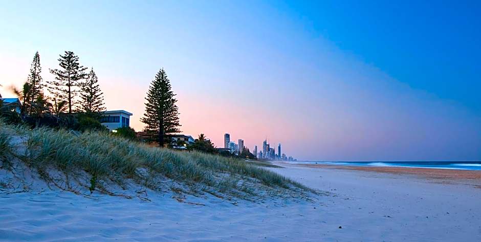 Albatross North Apartments