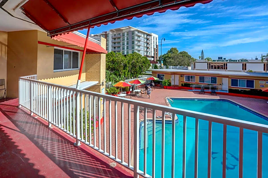 Beach and Town Motel