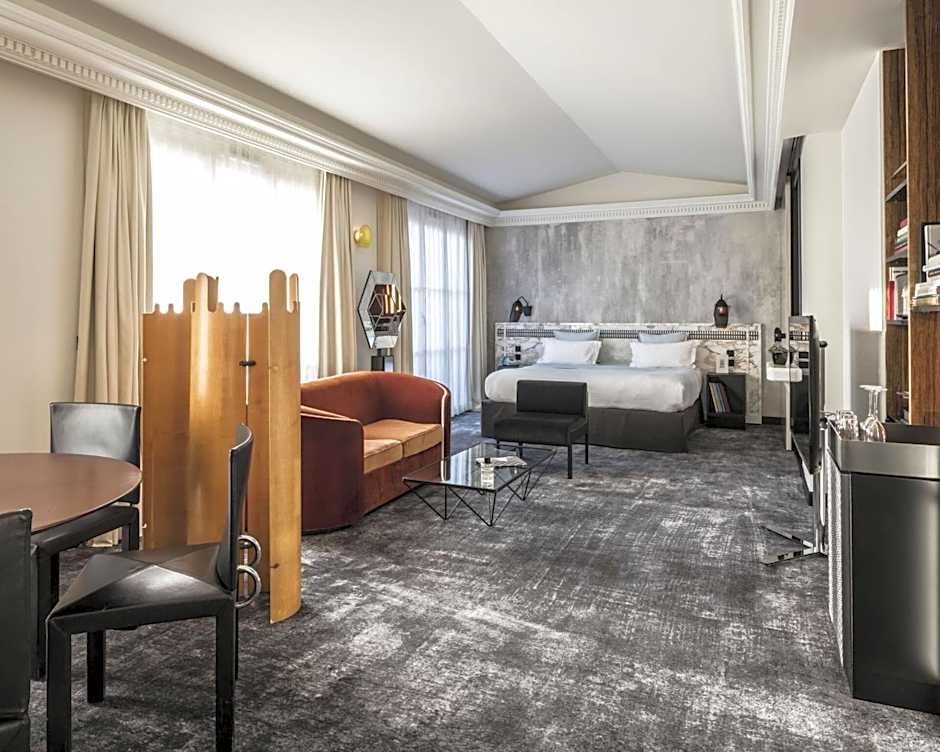 Photo 1 of 7 of Suite, Balcony
