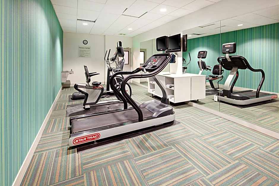 Holiday Inn Express & Suites Clovis Fresno Area By IHG